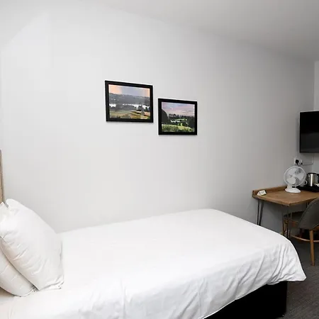 Fox & Goose, Barrow Gurney By Marston's Hotel 4*