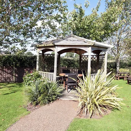 Fox & Goose, Barrow Gurney By Marston's 4* Felton (Somerset)